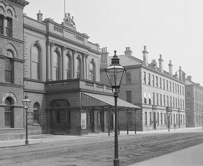 Bedford Street 1902 [credit: National Library of Ireland]