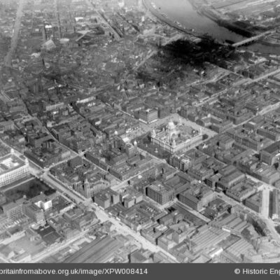 Belfast in 1923 with Linen Quarter in bottom half of photograph [credit: Historic England]